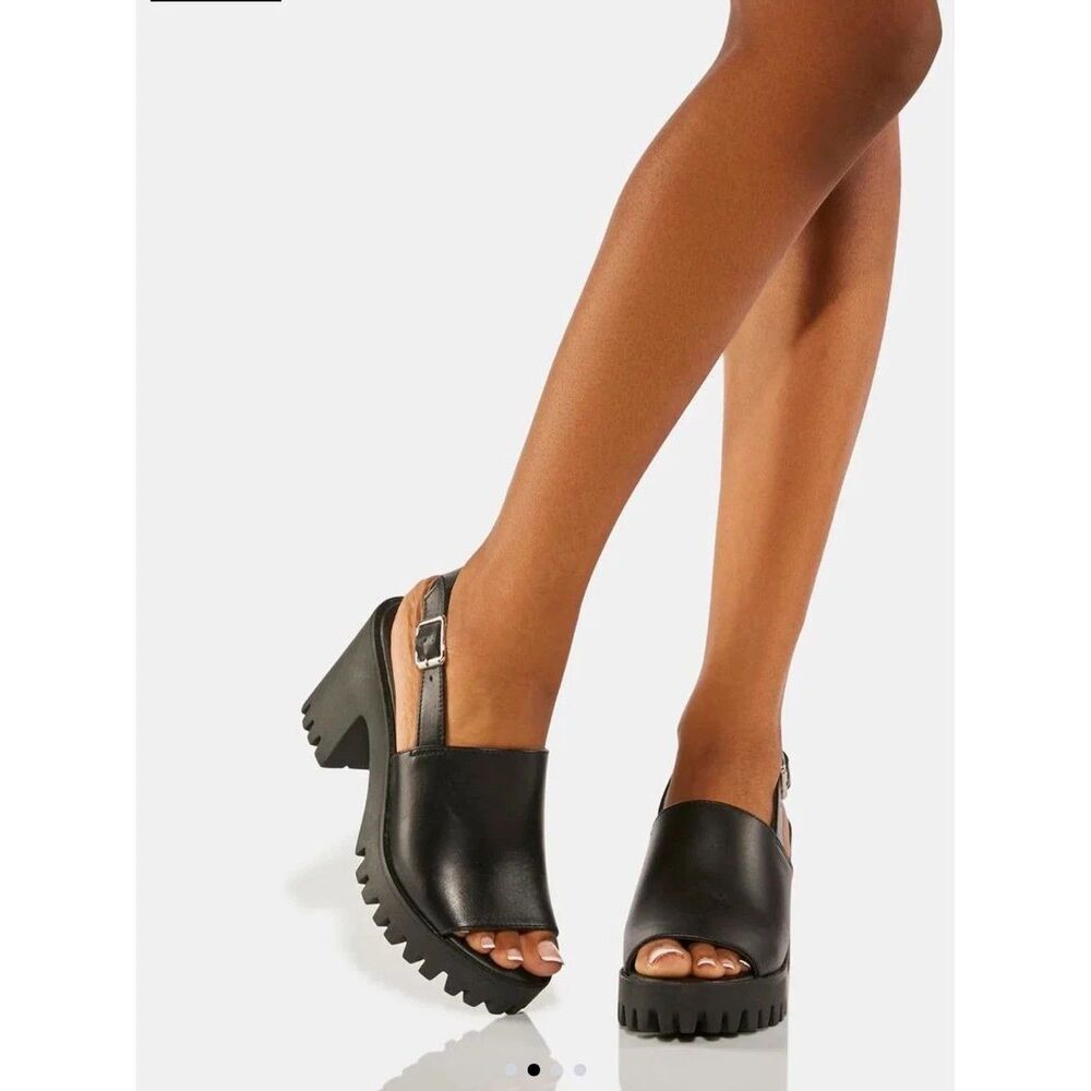 Steve Madden Platform Block Heels Size 9 Slingback Sandals Goth Club Sunnyside